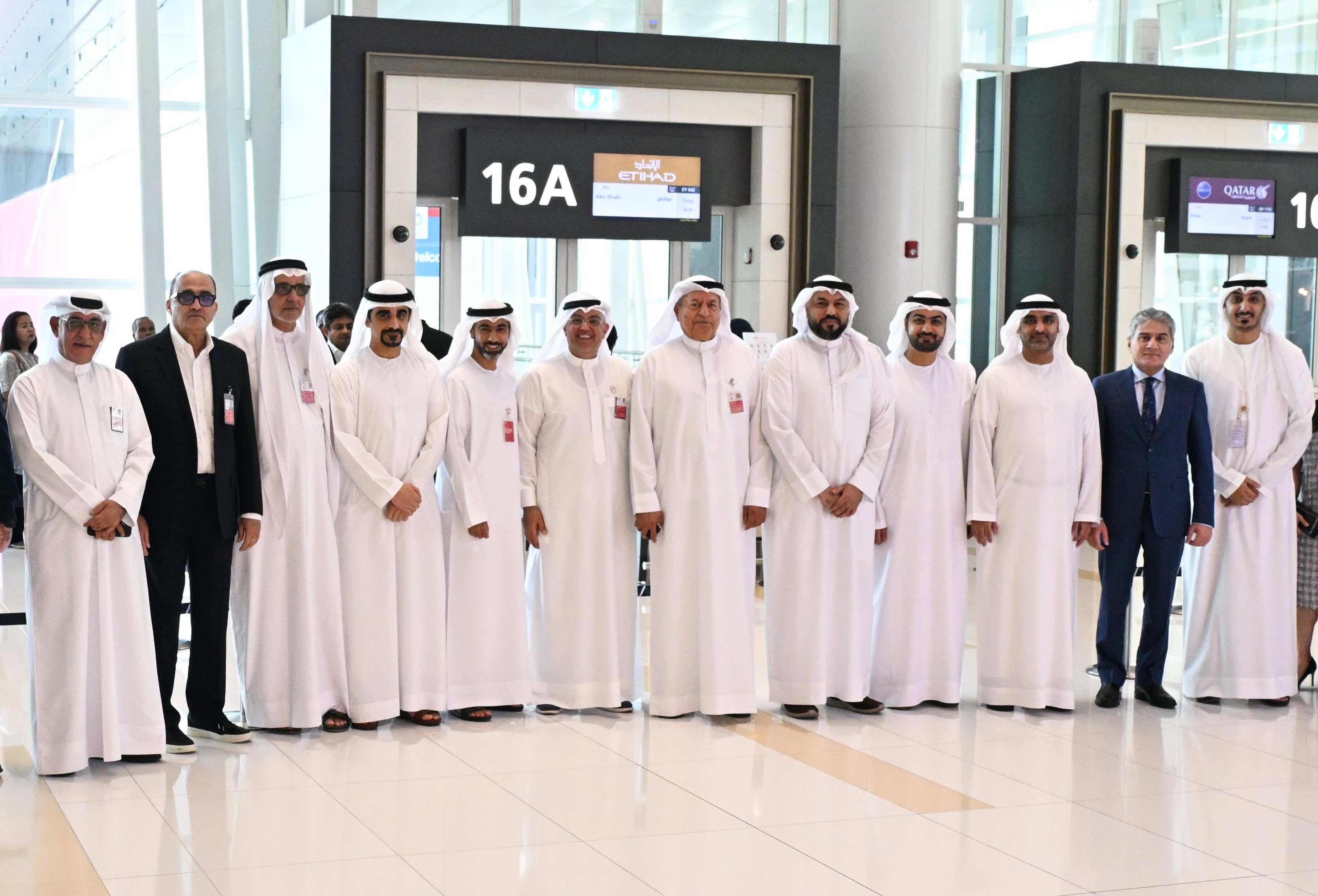 شركة مطار البحرين تحتفل بالذكرى العشرين لتسيير رحلات "الاتحاد للطيران" إلى البحرين